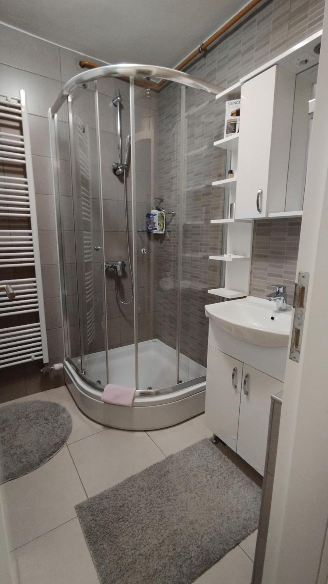 Quiet Apartment In City Center, Free Private Parking Szarajevó Kültér fotó