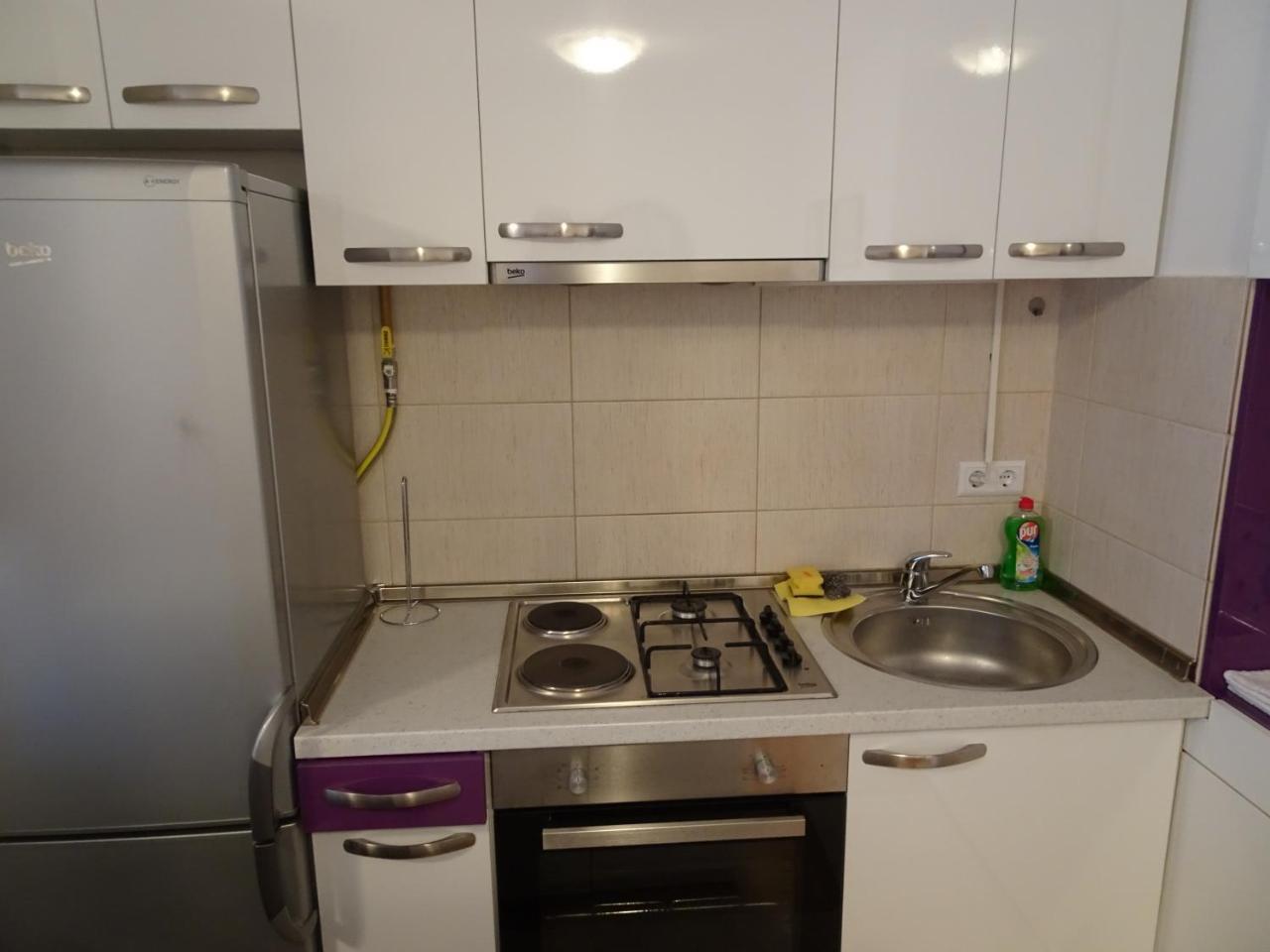 Quiet Apartment In City Center, Free Private Parking Szarajevó Kültér fotó
